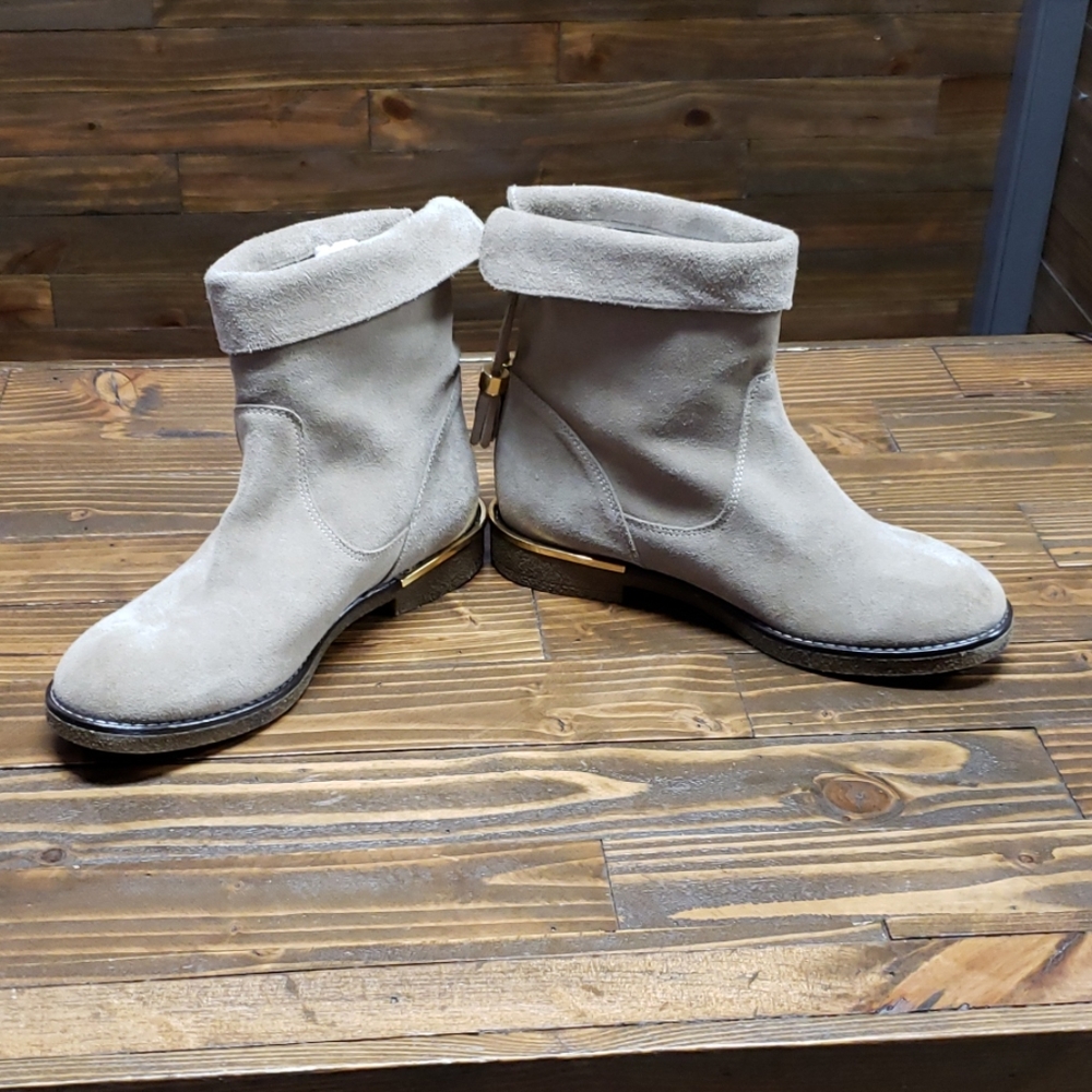 Charles David Taupe Suede Boots Size 7 - image 7